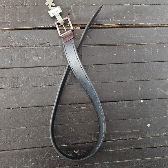 Matix NWT Men's 34 Black Tan Reversible Leather Belt - Picture 4 of 5